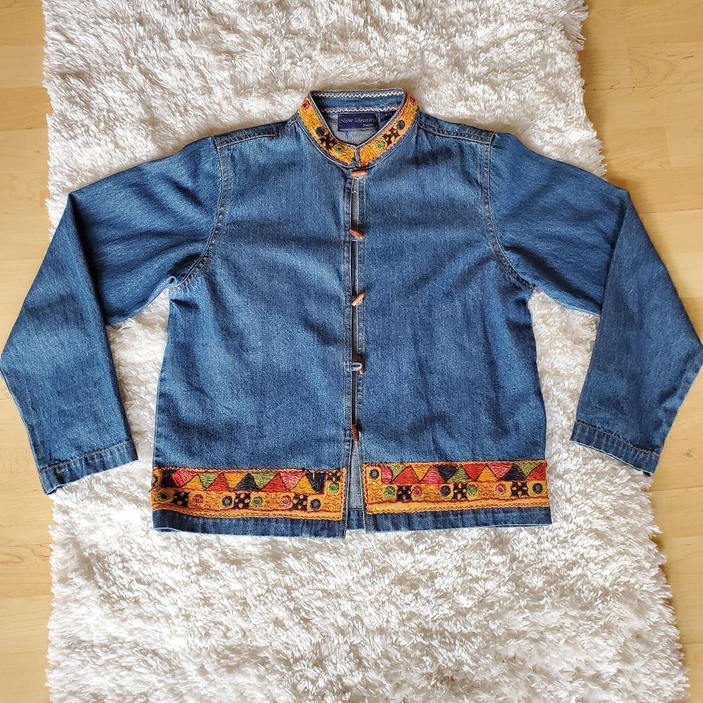 New identity Petite Size P/ M Women's Jeans Jacket‎ Embroidered  Bohemian
